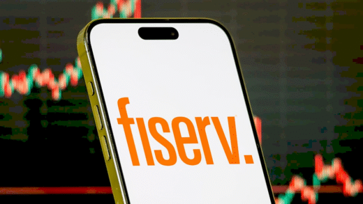 Fiserv акції падають на 44%