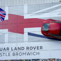 Вигляд заводу Jaguar Land Rover після кібернападу