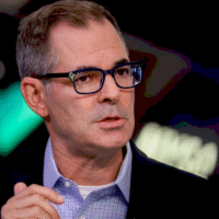 Акції CoreWeave знижуються