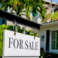 Ілюстрація криптовалютних іпотек