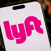 Логотипи Lyft та United Airlines