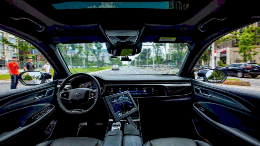 Роботаксі на вулицях Китаю