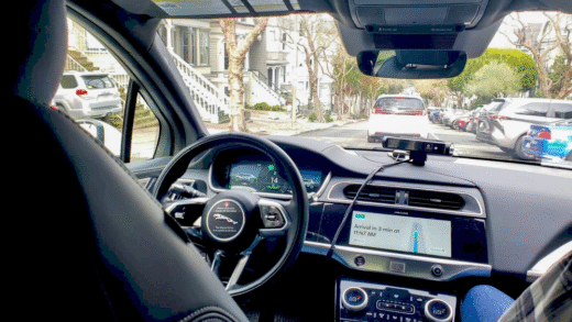 Waymo безпілотне таксі на дорозі