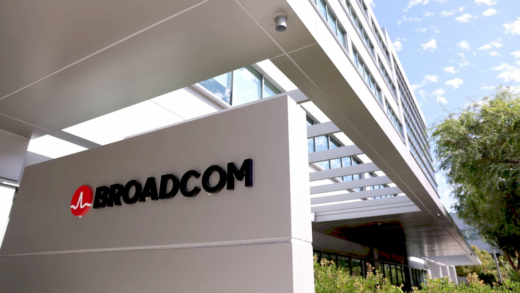 Логотипи Broadcom та Anthropic