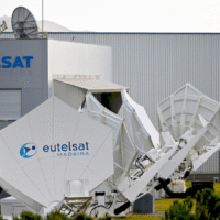 Супутник Eutelsat в космосі