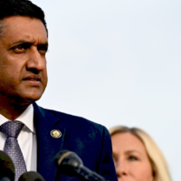 Демократ Ро Ханна