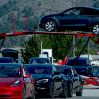 Маркетинг Tesla Autopilot