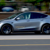 Безпілотний автомобіль Tesla Robotaxi