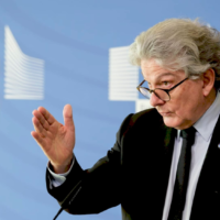 Тьєррі Бретон під час прес-конференції